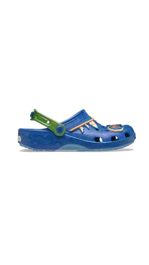 Crocs collaboration Crocs x disney moana blue