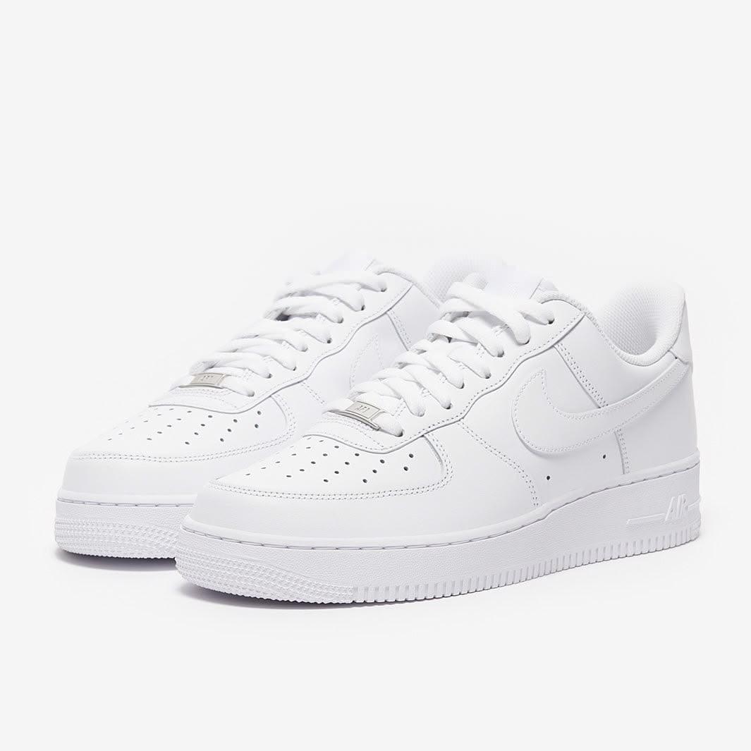 Nike Air Force 1 low triple white