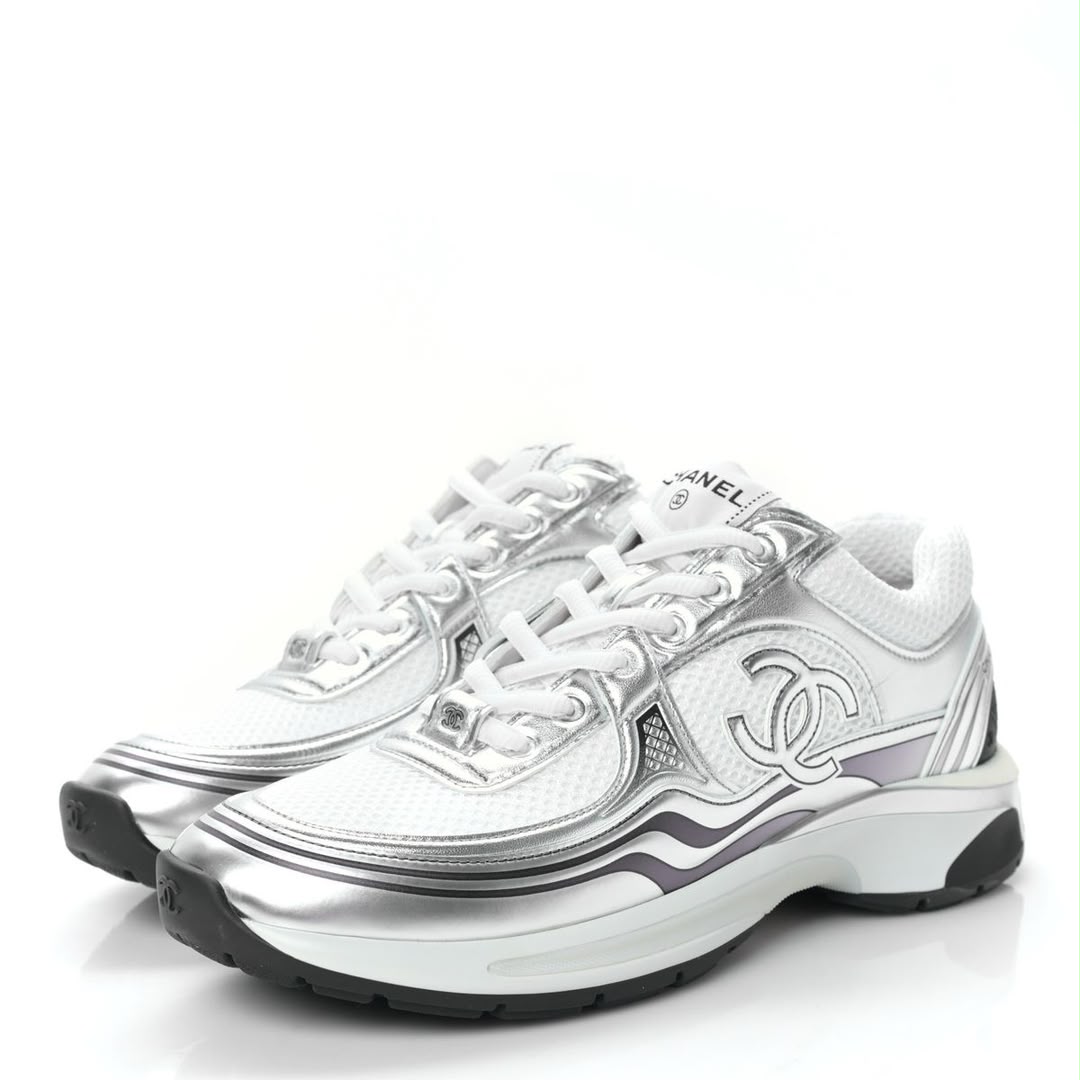 CHANEL CC SNEAKERS